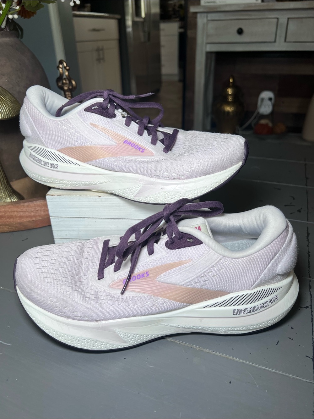 Brooks Women's Lavender Adrenaline Running Shoes Size 9